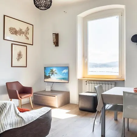 Apartamento Guesthost - Marola Vista Mare *