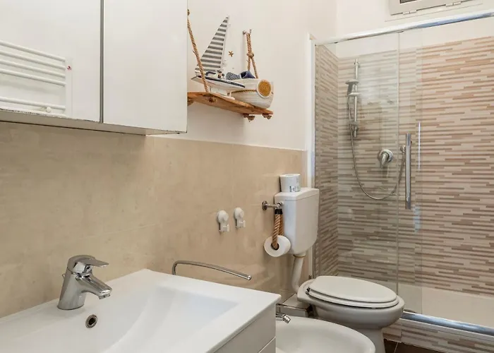 Guesthost - Marola Vista Mare *